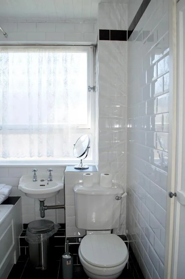 Central And Spacious Flat - Royal Mile Apartment Edinburgh United Kingdom